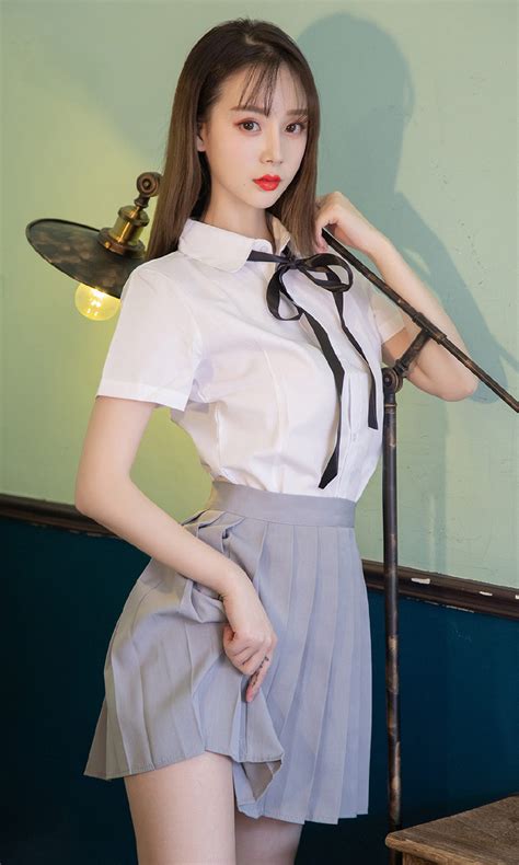 年轻的妈妈在线观看线完整版2中文讲了什么