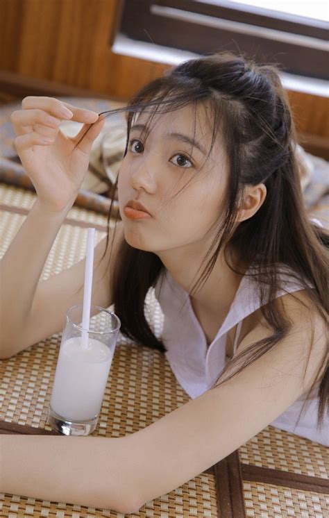 再回首姜育恒